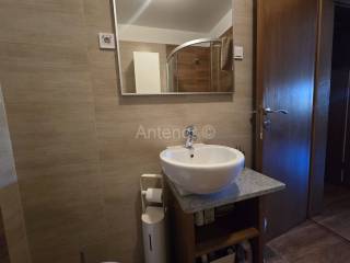 Apartman na moru, Prodaja, Nin, Nin