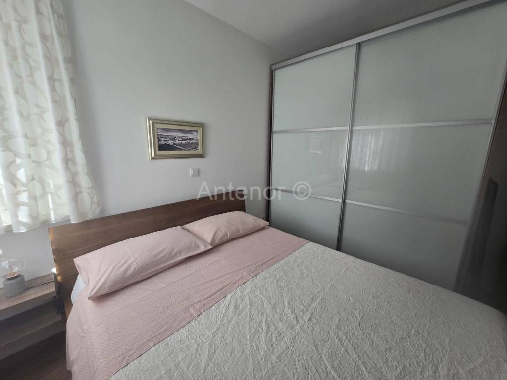 Apartman na moru, Prodaja, Nin, Nin