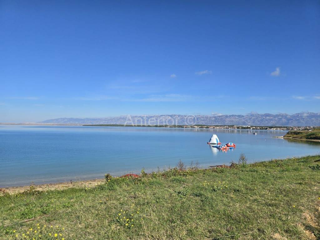 Apartman na moru, Prodaja, Nin, Nin