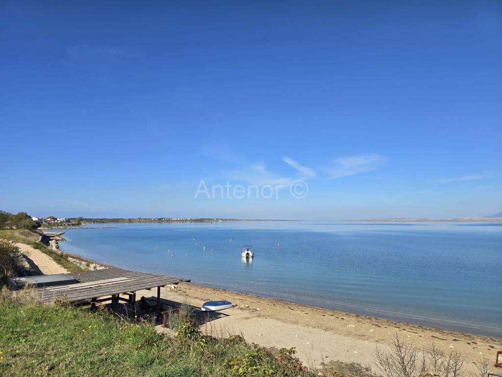 Apartman na moru, Prodaja, Nin, Nin