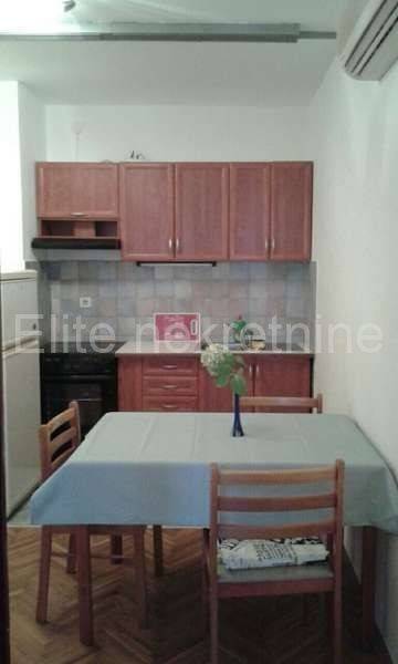 Stan u zgradi, Najam, Rijeka, Zapad