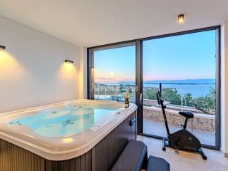 Vila, Prodaja, Preko, Preko