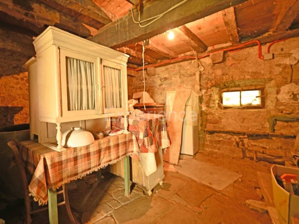 Kamena kuća, Prodaja, Lupoglav, Boljun