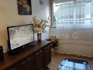 Stan u zgradi, Najam, Split, Split