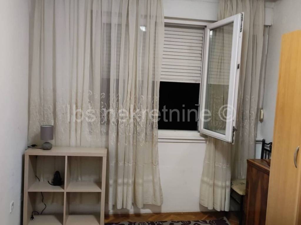 Stan u zgradi, Najam, Split, Split