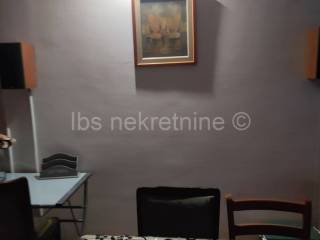 Stan u zgradi, Najam, Split, Split