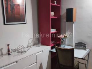 Stan u zgradi, Najam, Split, Split