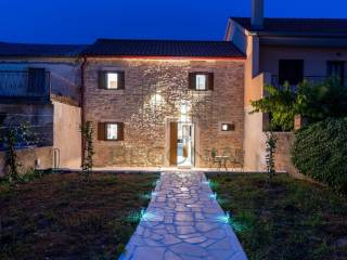 Kamena kuća, Prodaja, Posedarje, Podgradina