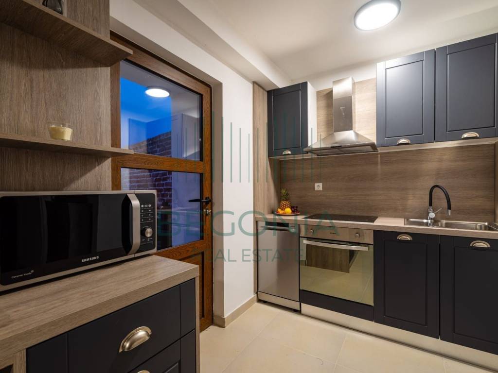 Kamena kuća, Prodaja, Posedarje, Podgradina