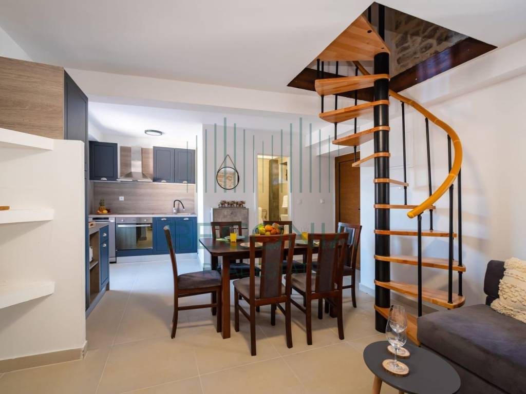 Kamena kuća, Prodaja, Posedarje, Podgradina