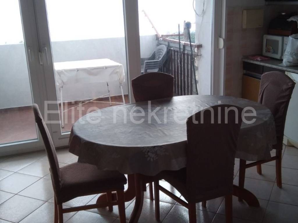 Stan u zgradi, Najam, Rijeka, Sjever