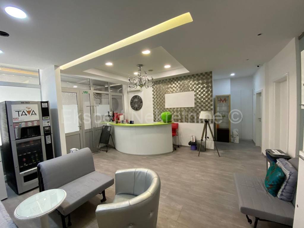 Hostel, Prodaja, Split, Split