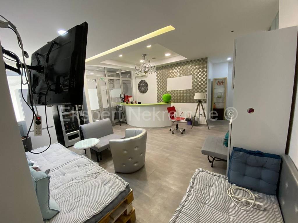 Hostel, Prodaja, Split, Split