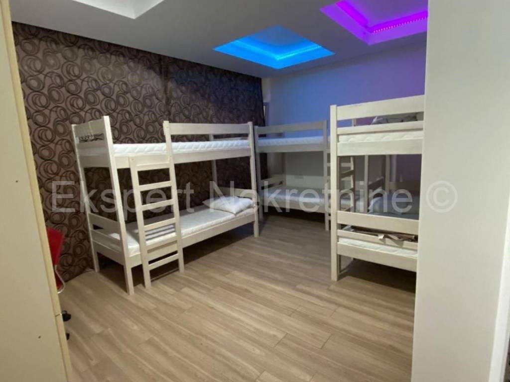 Hostel, Prodaja, Split, Split