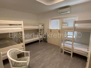 Hostel, Prodaja, Split, Split
