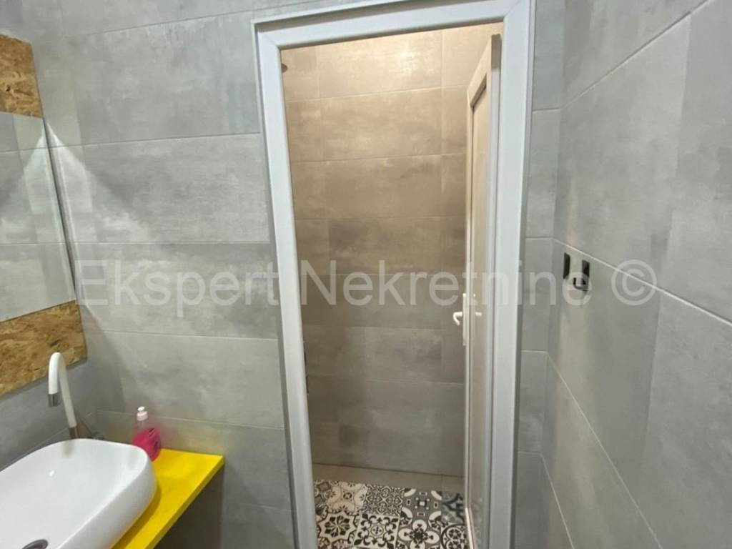 Hostel, Prodaja, Split, Split