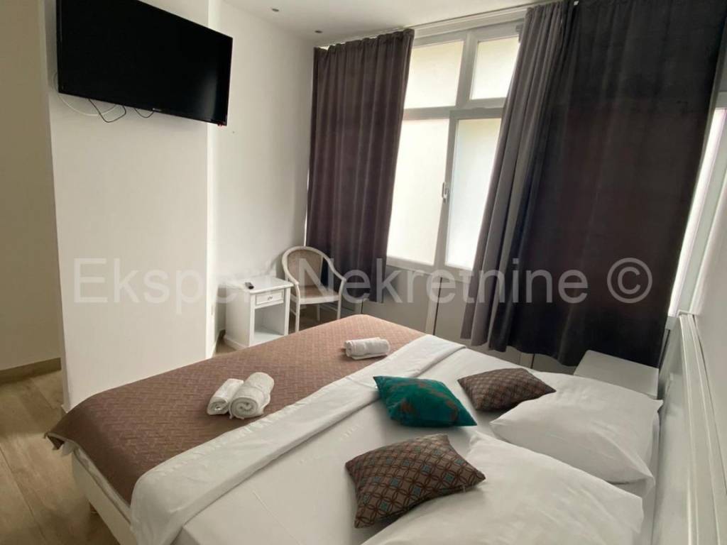 Hostel, Prodaja, Split, Split