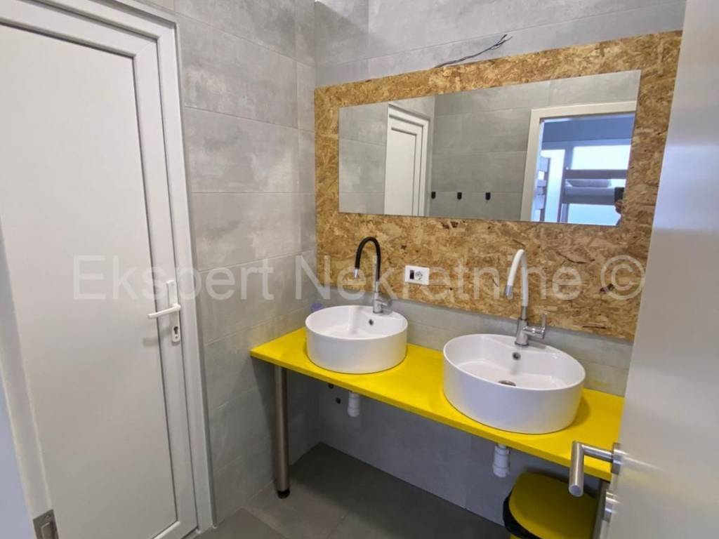 Hostel, Prodaja, Split, Split