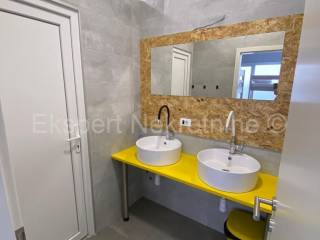 Hostel, Prodaja, Split, Split