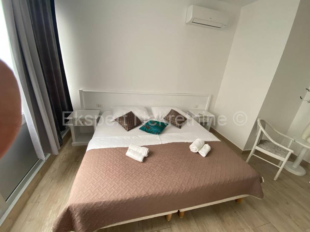 Hostel, Prodaja, Split, Split