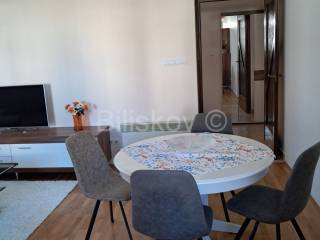 Stan u zgradi, Najam, Split, Split