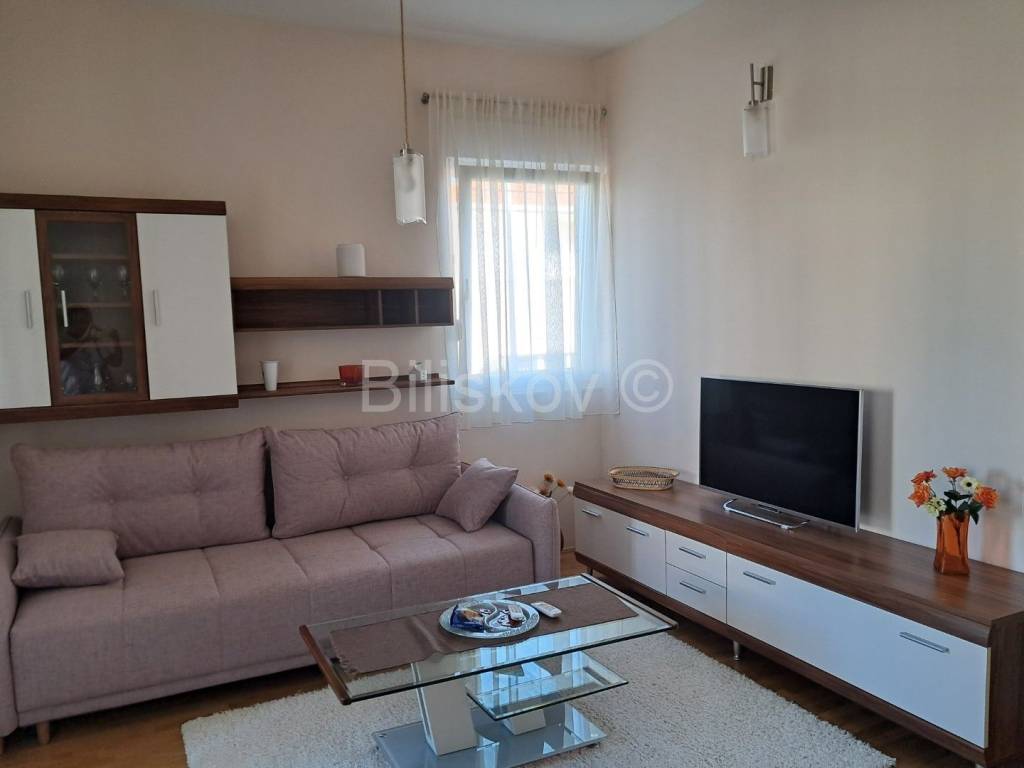 Stan u zgradi, Najam, Split, Split