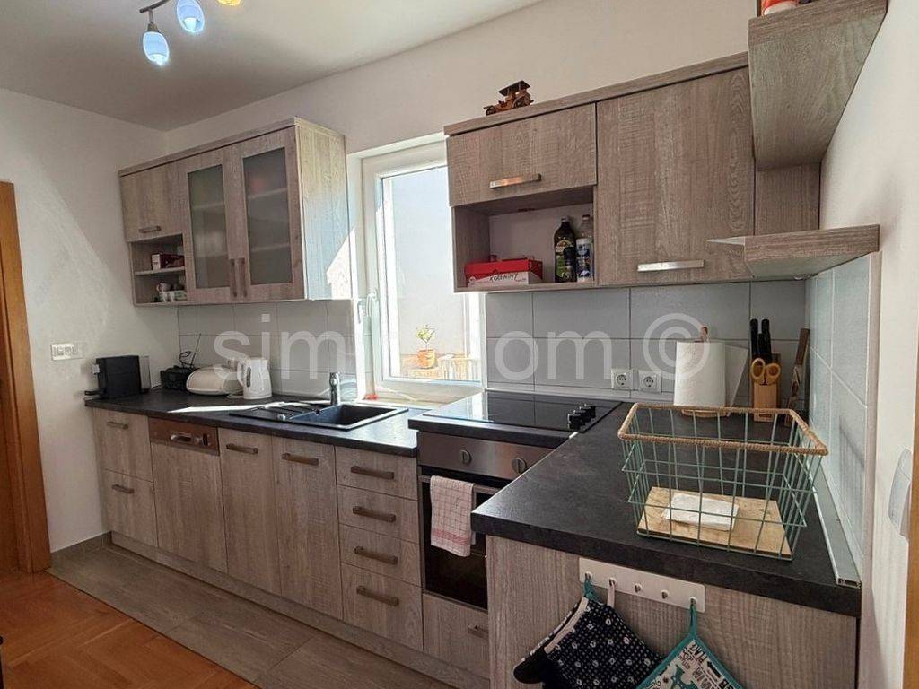 Stan u zgradi, Prodaja, Bol, Bol