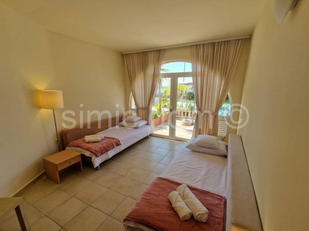 Stan u kući, Prodaja, Orebić, Kučište