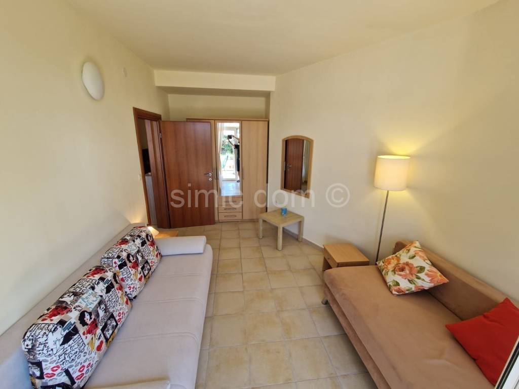 Stan u kući, Prodaja, Orebić, Kučište