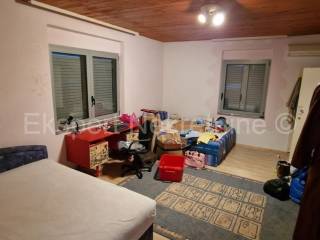 Samostojeća kuća, Prodaja, Okrug, Okrug Gornji