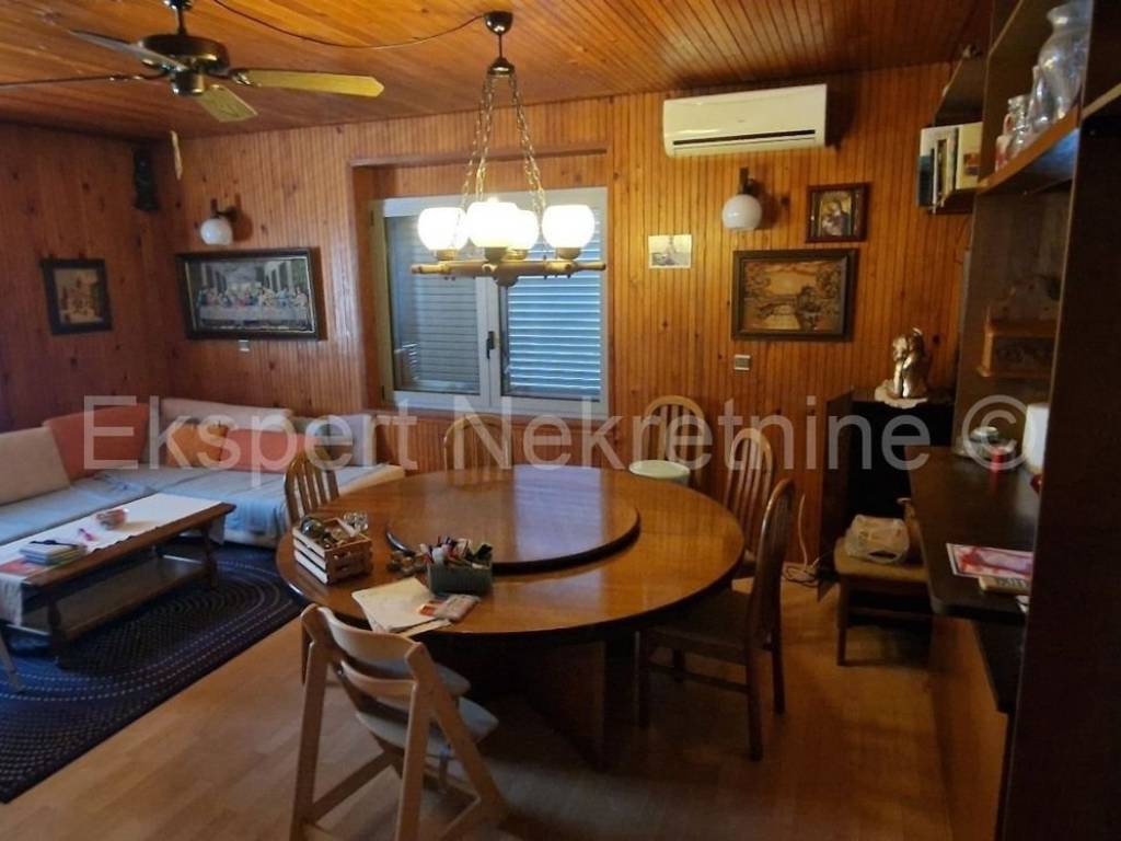 Samostojeća kuća, Prodaja, Okrug, Okrug Gornji