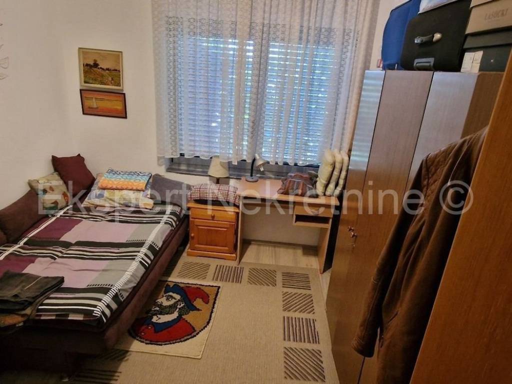 Samostojeća kuća, Prodaja, Okrug, Okrug Gornji