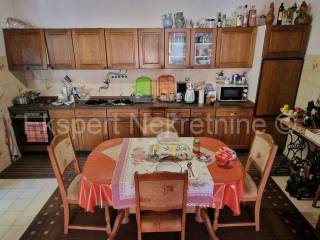 Samostojeća kuća, Prodaja, Okrug, Okrug Gornji