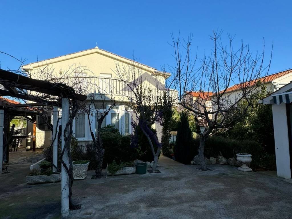 Samostojeća kuća, Prodaja, Vodice, Vodice