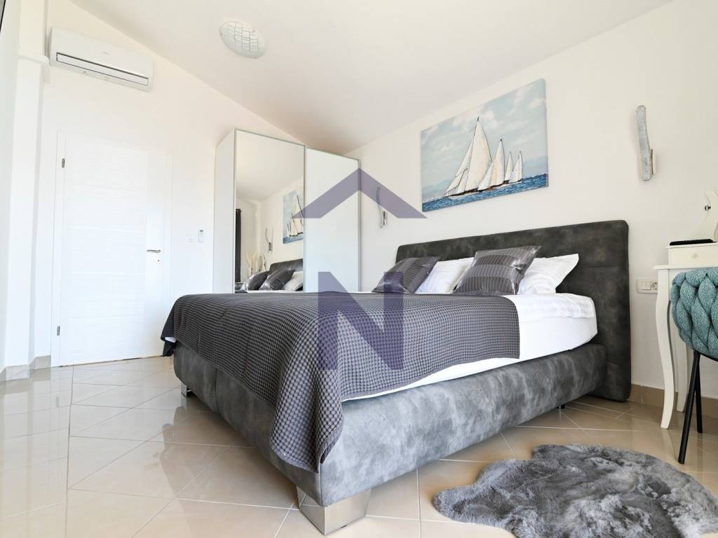 Vila, Prodaja, Karlobag, Cesarica