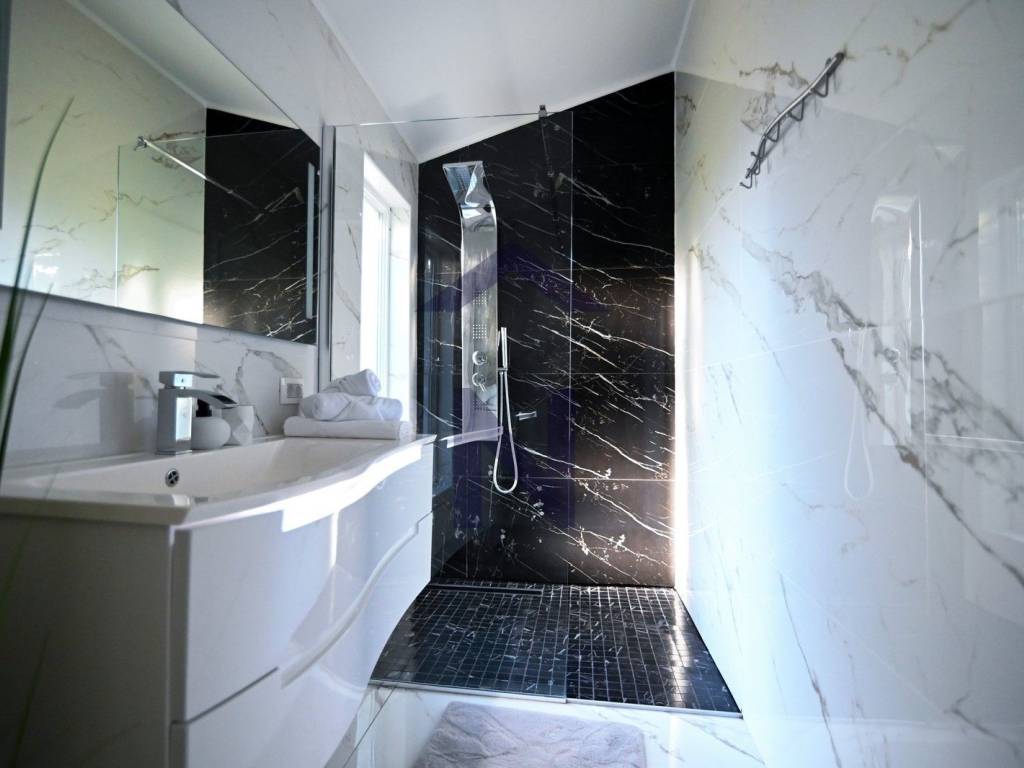 Vila, Prodaja, Karlobag, Cesarica