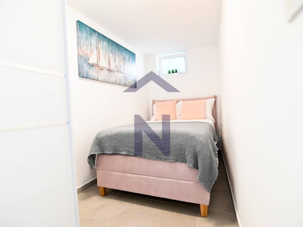 Vila, Prodaja, Karlobag, Cesarica