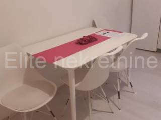 Stan u zgradi, Najam, Rijeka, Centar