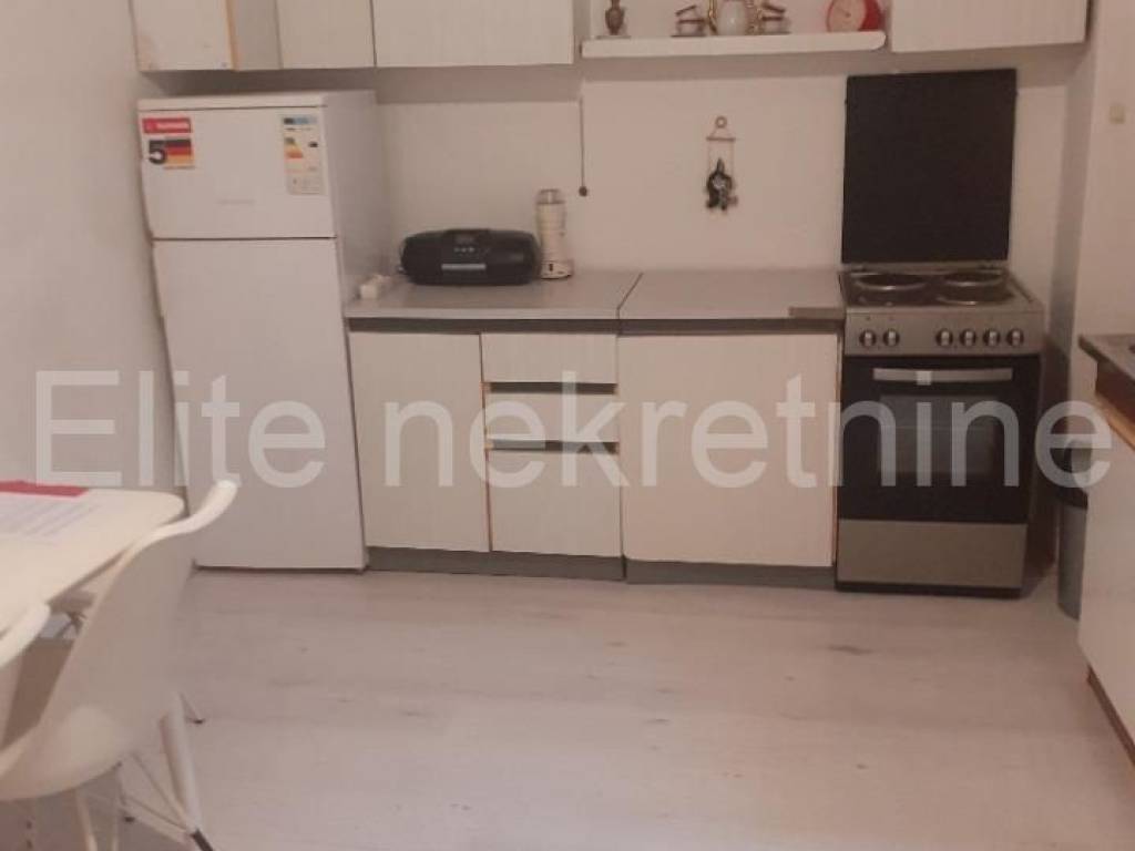 Stan u zgradi, Najam, Rijeka, Centar