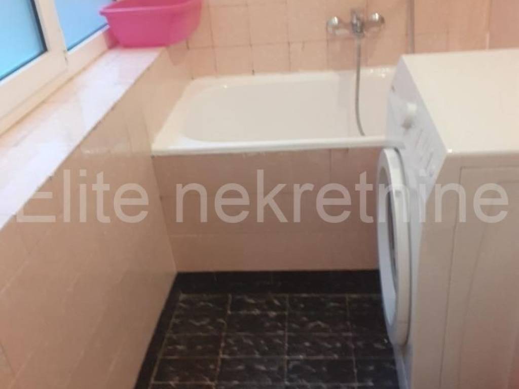 Stan u zgradi, Najam, Rijeka, Centar