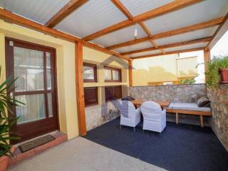 Apartmanska kuca, Prodaja, Novalja, Gajac