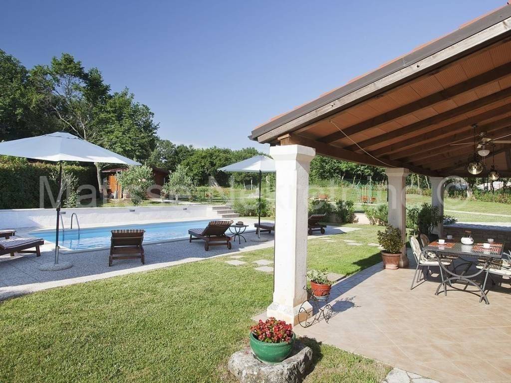 Vila, Prodaja, Barban, Rebići