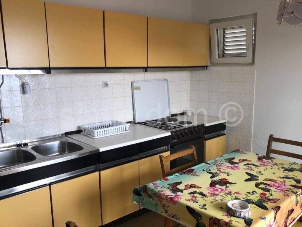 Samostojeća kuća, Prodaja, Okrug, Okrug Gornji