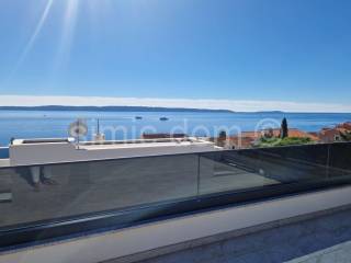 Apartman na moru, Prodaja, Okrug, Okrug Gornji