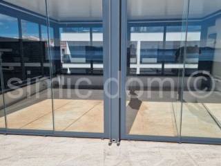 Apartman na moru, Prodaja, Okrug, Okrug Gornji