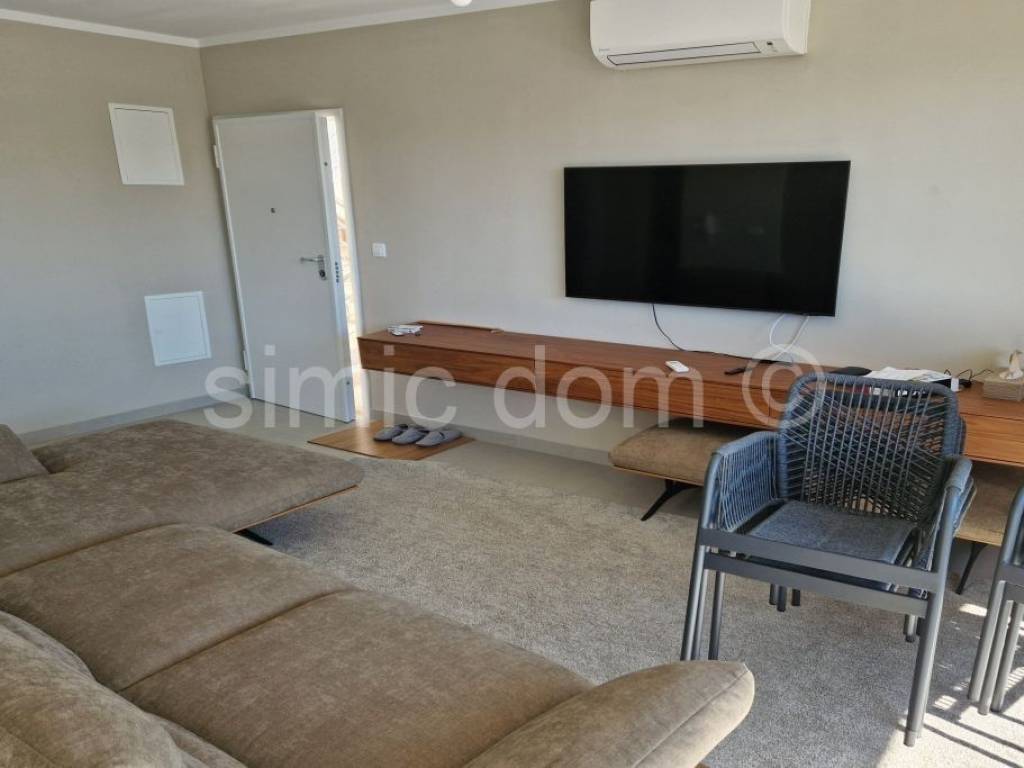 Apartman na moru, Prodaja, Okrug, Okrug Gornji