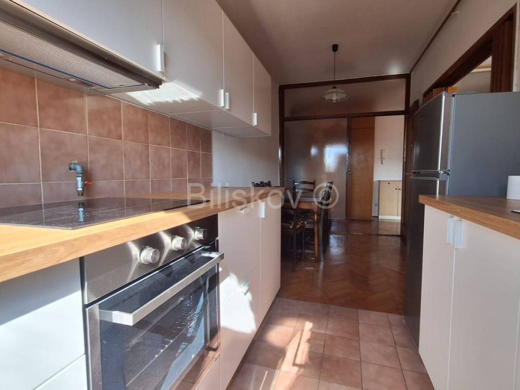 Stan u zgradi, Najam, Zagreb, Gornji Grad - Medveščak