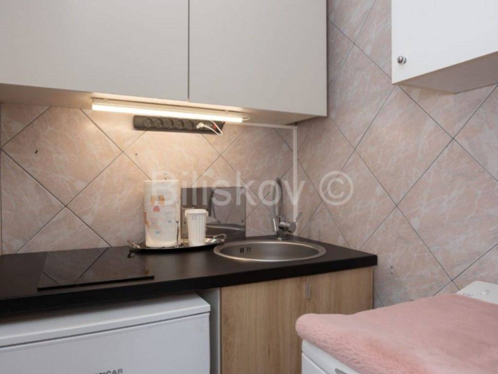 Stan u zgradi, Najam, Split, Split