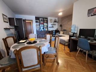 Stan u zgradi, Najam, Split, Split