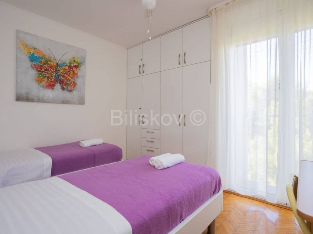 Stan u zgradi, Najam, Split, Split